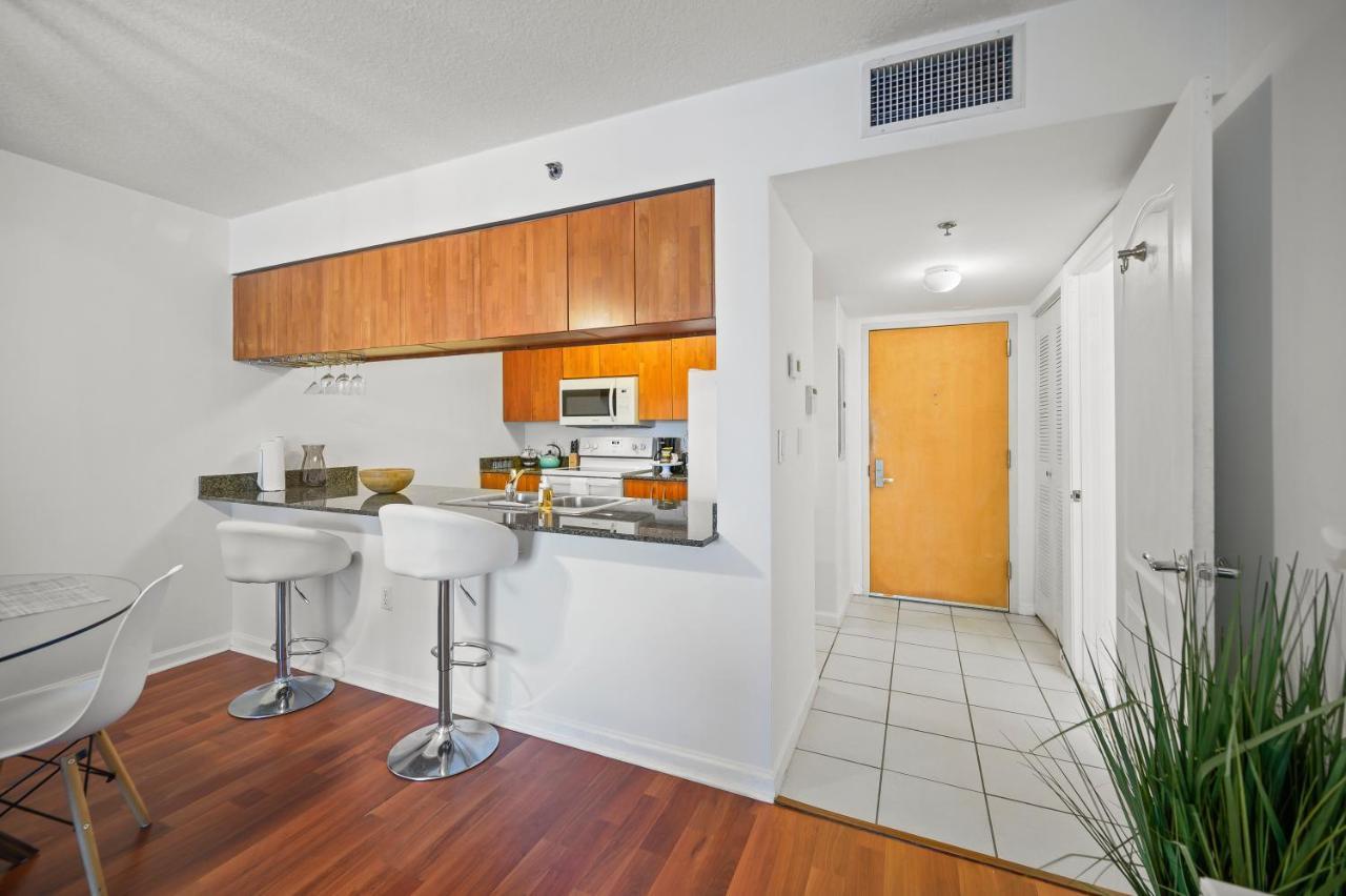Luxurious 1Br High Rise Condo Brickell-Free Parking Miami Esterno foto
